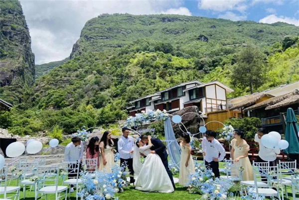 走進(jìn)愛(ài)的山門 赴一場(chǎng)愛(ài)的冒險(xiǎn)——漾濞石門關(guān)